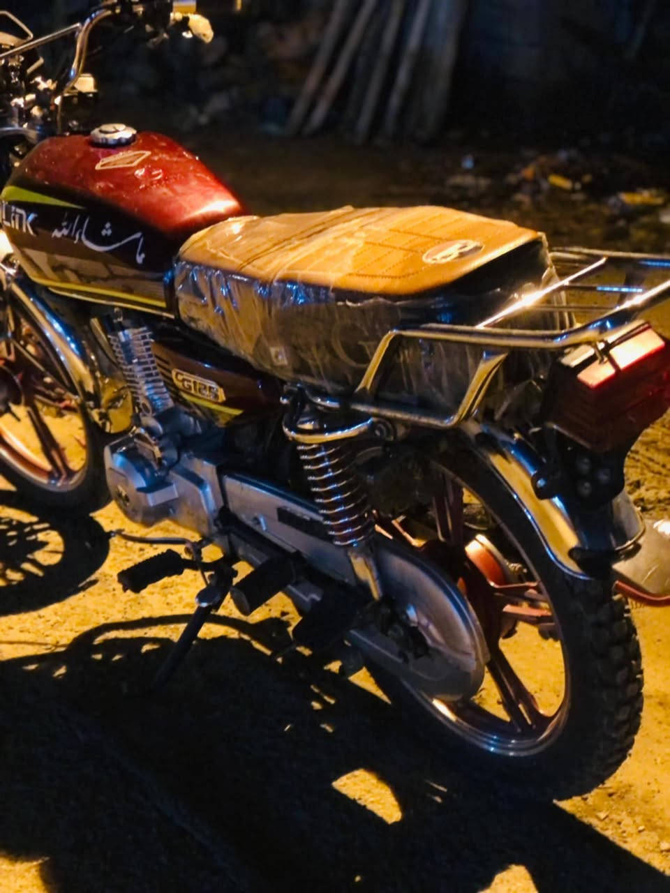 السلام عليكم للبيع دراجة سونلك 2023 محرك 150
اوراق ورقة كرتونية اصولية كهربائيّات شغالة نكرة سلف مكينه بلاد  تايرات جدد السعر 625اوبي مجال 
مكاني ديالى  ***********
