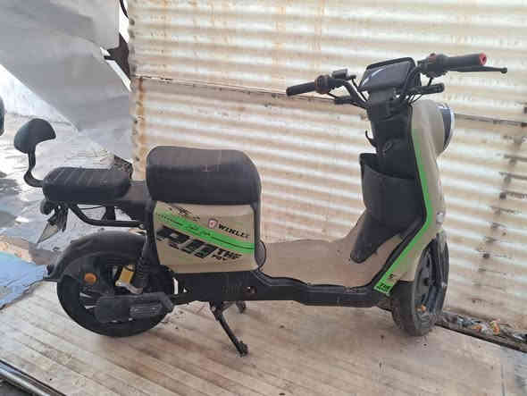 السلام عاليكم اخوان دراجه شحن البيع متروكه الله شهد درجه ماطلع بيها
سعر ٣٠٠ وبيها مجال شي بصيط

بكان بغداد الشعب
الرقم ***********
