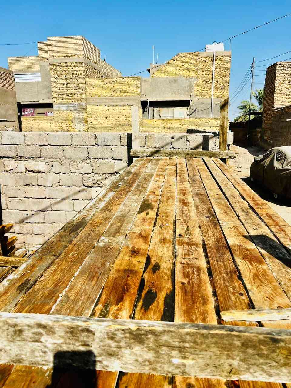 قالب لبيع يدك 225 متر انج تارس روسي مشتغل ثلاثه شغلات ***********
