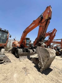 حفارة دايو ٢٠٠٥  للبيع جاهزة للعمل رقم بغداد باسمي سنوية ل ٢٨ للاستفسا...