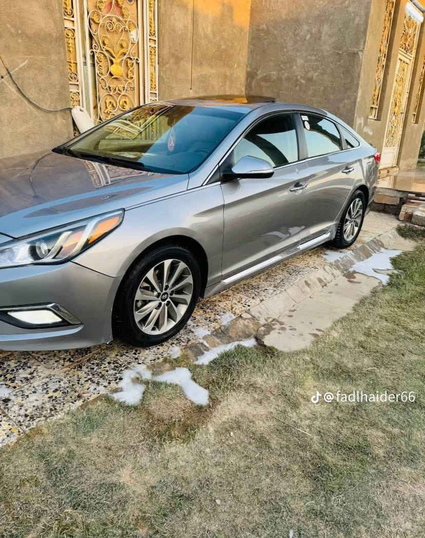 السلام عليكم  سوناتا 2017
فول واحد على واحد مكفوله من الظربه 
بيها فقط تبديل قبق الجنطه 
جاهزه من حداديه من مكينه من كير
المواصفات بصمه فتحه بالقماره كشنات تدفئه تبريد 
كشنات جلد 
ايرباكات سليمه 
يعني مفوله 
ذي قار 
رقم تلفون ***********
