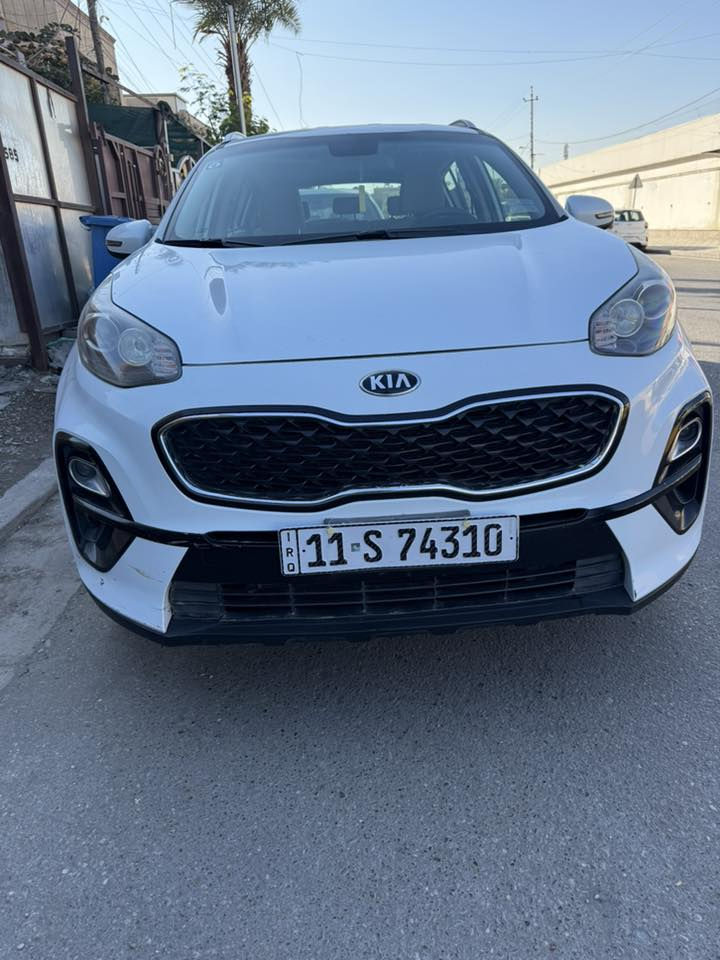 السلام عليكم كيا سبورتج بغداد خليجي موديل ٢٠٢٠. محرك ٢٠٠٠ دوش خليجي مواصفات شركة عامة   بيها شي بسيط بالباب الخلفي الايسر صلحته باسمي السعر١٩٥  ورقة وبيهة مجال السيدية ***********٠ غير متواجد على الفيس
