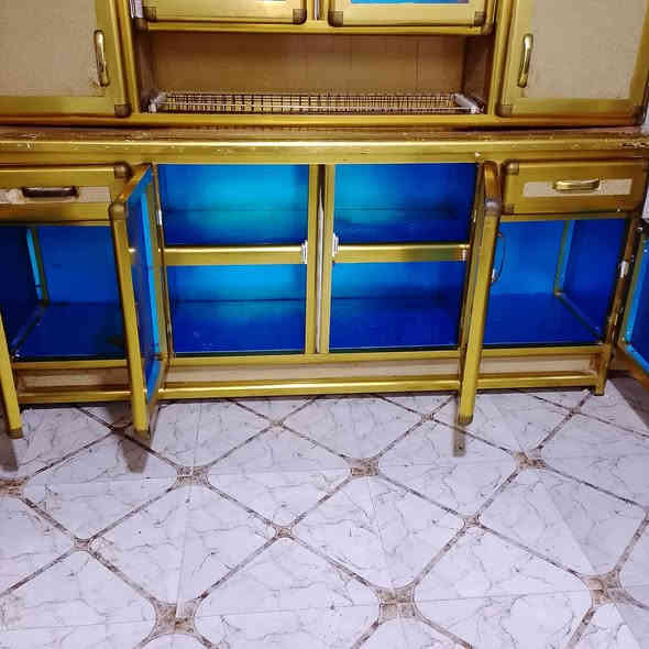 سلام عليكم كاونتر للبيع سعر ٢٢٥وبي مجال عنوانين جزيرة هاذ رقم الهاتف *********** شراي يتصل
