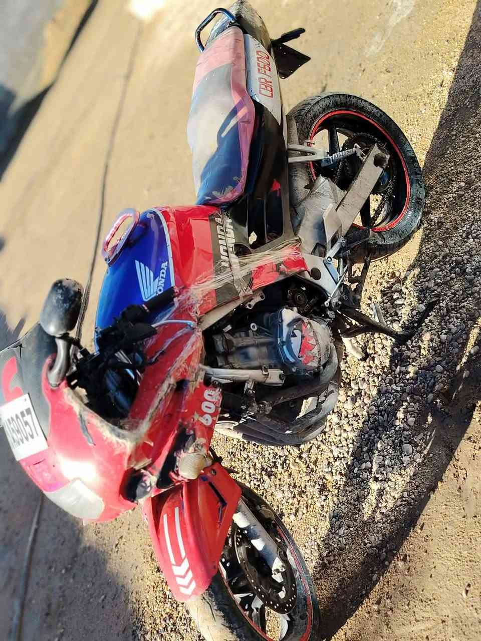 للبيع هونده S B R.  F 2
شديتله محرك 
شرط تجيب وياك فيتر يفحص كير ومحرك فول
كابريترات فول بلكات جدد كلجات جدد باتري جديد
مرقم رقم الانبار شرط التحويل دراجه جاهزا يرادلها غلاف فقط المكان الكرمه ***********
الخاص مفتوح
السعر 17 
بس المكينه صارت ب 6 ورقات ما عدها كراوي وشد
