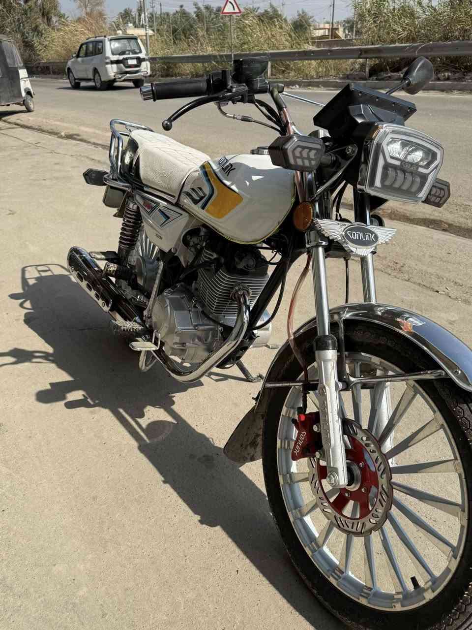 السلام عليكم. دراجه سيفان للبيع . من الخير كل نقص ما بيهه كله شغال ونضافه وشلعه .السعر 800 وبيهه شويه مجال حم جيتك مكاني ديالى بعقوبه . اتصل ***********
