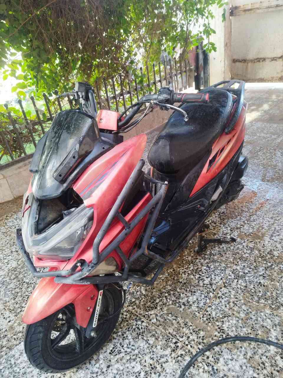 للبيع او مراوس دراجة سترونك صيني جاهزة شغالة سلف وهندر موديل ٢٣ سعرها ٣٠٠ الف وبيها مجال للجاد بالشراء عنواني بابل مركز الله موبايل ***********
