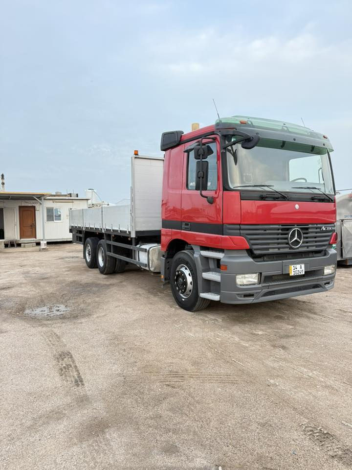 البيع موديل 2002 السيارة كفاله عامه ***********
