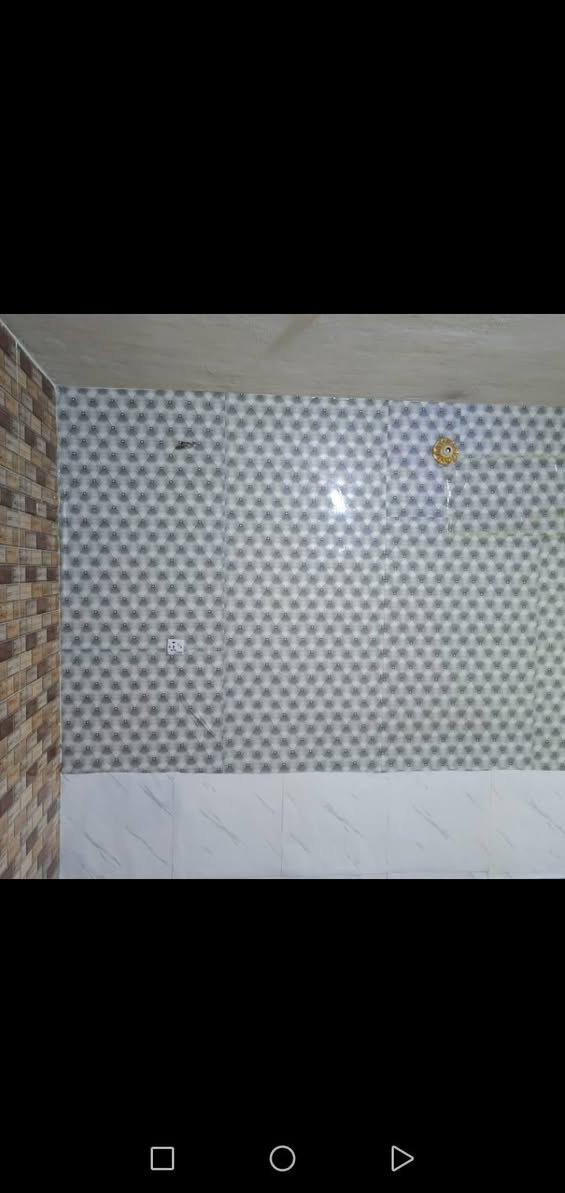 بيت للايجار
زعفرانيه شارع المعهد قرب مدرسه الكندي
استقبال/مطبخ/غرفتين نوم 2/ صحيات2/سطح
( اجاره 350 الف)
*********** 
ابو علي الركابي
