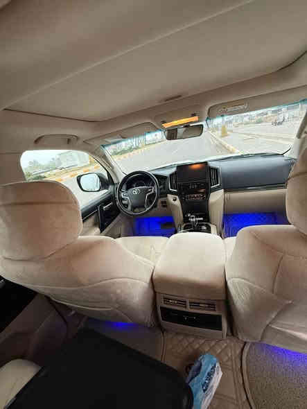 سلام عليكم لاندكروز موديل 2021 بريم 8 سلندر كفاله عامه رقم سليمانيه تحويل مباشر بسمي السياره السعر 59 الف وبي مجال لشراي السياره مال جناي متصرف عليهه  كلشي 170 ماشيه مكان السياره الرمادي ***********
