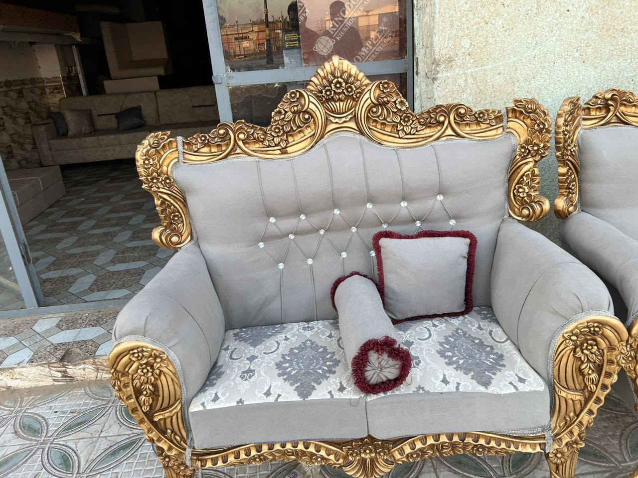 تخم ملكي ١٠ مقاعد اخو الجديد عنوان دوانيه تقيه يم ساحه توديع معمل ومعرض ورده الربيع رقم *********** بي وتساب متواجدين
