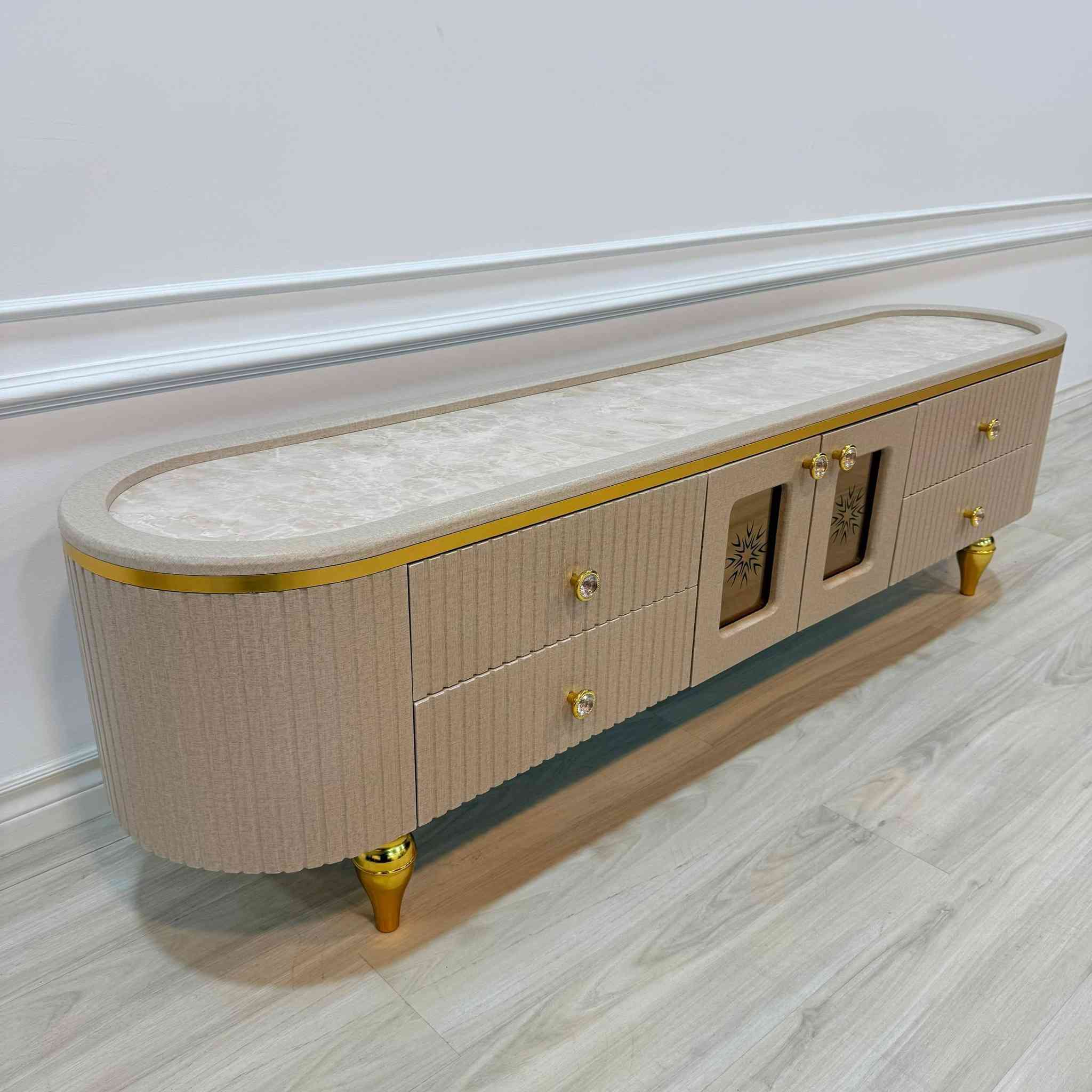 ميز بلازما قياس
180/سم
160/سم 
ارتفاع 50 سم 
عمق 40 سم  

منشأ تركي 😍🇹🇷 

للحجز والاستفسار يمكنك مراسلتنا على الصفحه الرئيسيه 
وايضا يمكنك لاتصال واتساب او تصال هاتفي 📞📞
رقم الهاتف ***********

توجد خدمه توصيل كافه محافظات العراق 🚛🚛🚛🚛
