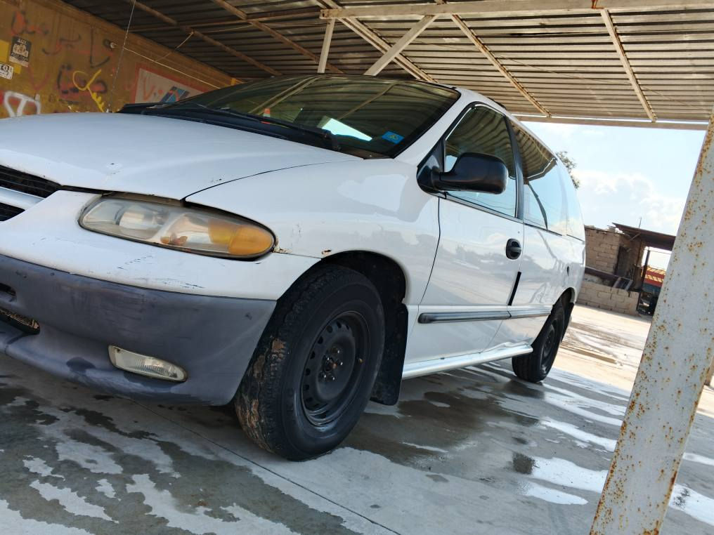 دوج كرفان موديل 2000رقم كركوك مشروع وطني شرط التحويل تبريد شنويتها إلى 30 
اذا اكو معارض اوبل أو اي سياره أعارض 
العنوان ناحية الكوير قريبه من الموصل وقريبه على كركوك ***********
***********اخوان الموشراي لا ينطي وعد وما يجي موصل, نينوى
