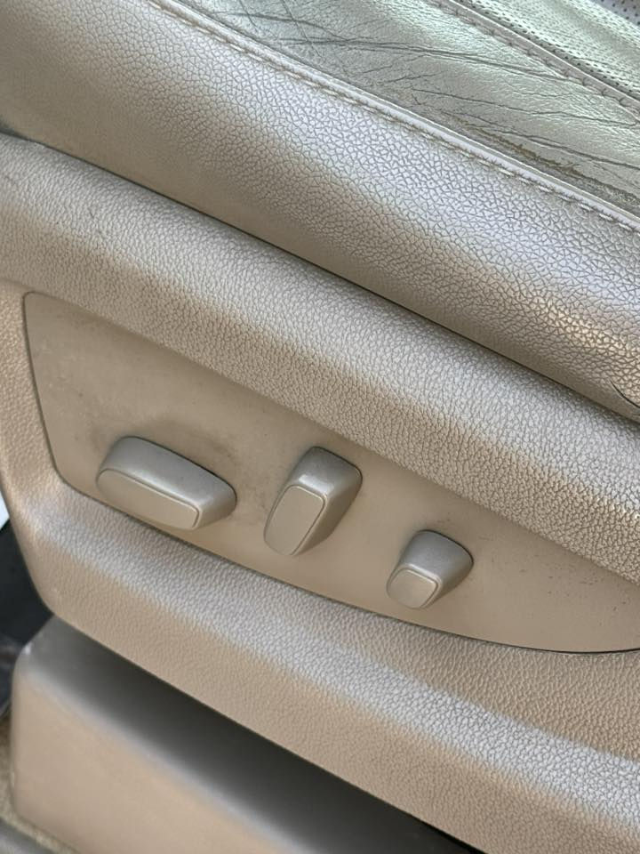 تاهو 2016/ 𝐋𝐓𝐙/للبيع
حره رقم الانكليزي 
دخول كتاب ضباط مكفوله عام 
بيها جاملغ وشويه من البنيد 
تحية طيبة وحب والاحترام لجميع الاخوان 

سيارة كلش كلش حلوة نظيفة
بدون تبولش
بدون شخط 
بدون رصعات 
كامل لوك لوك
مواصفاتهةLTZفوول
 1.بصمة تشغيل و 4 ابواب بصمة
2.تشغيل عن بعد 
3.سلايد روف

5.رادارات جوانب و امامي وخلفي
 6.تحديد مسار 
7.حساسات امامي خلفي 
8.نظام توقف ذاتي 
9.كامره خلفيه + كار بلي
10.تحكم ستيرن 
11.كروس سرعه 
12.نقطة 
15.نظام انزلاق 
16.كشنات كهرباء 
17.تدفئه وتبريد كشنات سايق وراكب 
18.كشنات خزن ميموري
19.كشن هزاز
20.كشنات جلد عسلي 
21.مري شفط 
22.قاصه

وبعد بيها هواي مواصفات معروفه 
مكاني بغداد الكرخ السعر خاص 
انتصل على الهاتف ***********
