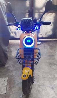 دراجه شحن R9 فول مواصفات تحتوي على خمس بطاريات ليثيوم الاستفسار خاص او...