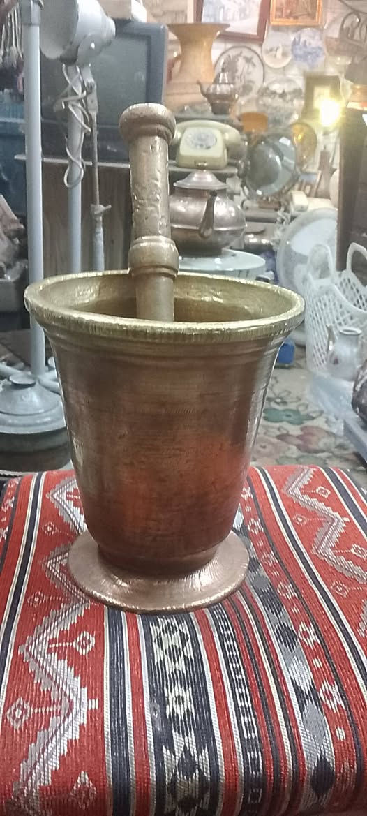 هاون قديم 22سم واليده 34
وزن 11
البيع لأعلى سعر


**إذا كنت صاحب هذا الإعلان وتريد حذفه لأي سبب، رجاءا أرسل رسالة إلى الدعم الفني**