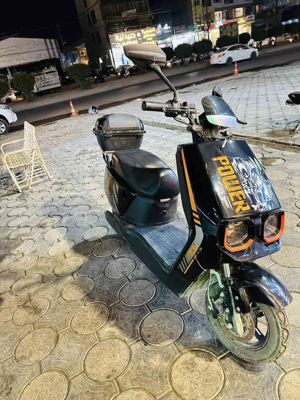 السلام عليكم
دراجة بوليس شحن للبيع صار شهرين من ماخذها جديده نضافة ٩٠ بلميه مجرد بيه ضربه بسيطه بلجاملغ الامامي وشويه شخوط موجدات بلصوره سرعة ٦٠ بصمه وسويج
المواصفات....
1_ تشغيل عن بعد
2_قفل للامان بلبصمه
3_ جهاز انذار
4_تثبيت السرعة
٣_5 سرعات + R رجوع بك
مستقره وضعيه الدراجة
رايدها ب٨٥٠ وبيخا مجال بسيط
***********
موجود واتساب
