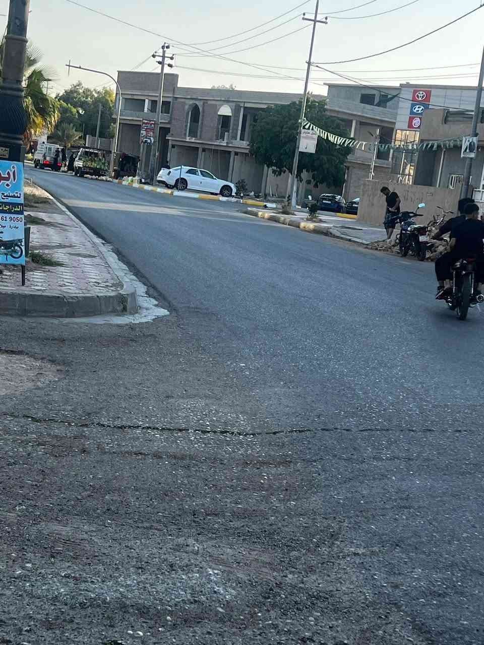 🏘🏘بيت للبيع ديالى خانقين / علم دار على شارع العام تجاري زراعي حكومي مقدم معاملة لبلدية مشمول بقرار 320 التمليك 
مساحة 85 متر طابقين 
طابق الاول 
1 غرفة نوم وصالة ومجمع صحيات  
طابق الثاني  
1 غرفة نوم وصالة ومطبخ حار وبارد  ومجمع صحيات وبتونه 
ودرج امامي وخلفي 

السعر / 65 مليون بي مجال 

للأستفسار اكثر اتصال بالارقام فقط 
***********
*********** 
مكتب فريا موفق للعقار
