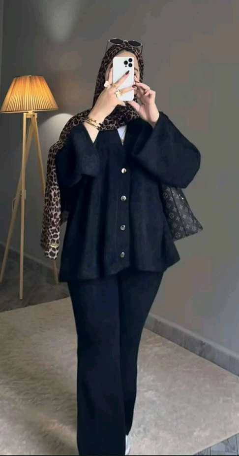 تألقي بدفء ورقي استقبلي الأعياد ب اطلاله تخطف الانظار و مليئه بالدفئ 🥰

طقم جوخ بوكليه اجنبي مكفووول 

مصمم بعنايه ليمنحك مظهر راقي دون التنازل عن الراحه اليوميه 

*Color's* 🎨
*موف ..اسود ..اخضر*

قياسات *m.l.xl.*

من ٣٨ حتى ٤٦ 

السعر

شحن وتوصيل مباشررررر


**إذا كنت صاحب هذا الإعلان وتريد حذفه لأي سبب، رجاءا أرسل رسالة إلى الدعم الفني**