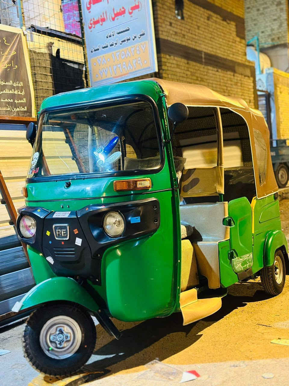 سلام عليكم تكتك لبيع 22 شوف عينك حلوه ونضيفه المحرك كفاله
الرقم ***********
