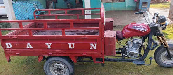 سلام عليكم ستوته البيع كهربات كله شغاله محرك جديد السعر 700 وبيها 
مجال الاتصال ***********
