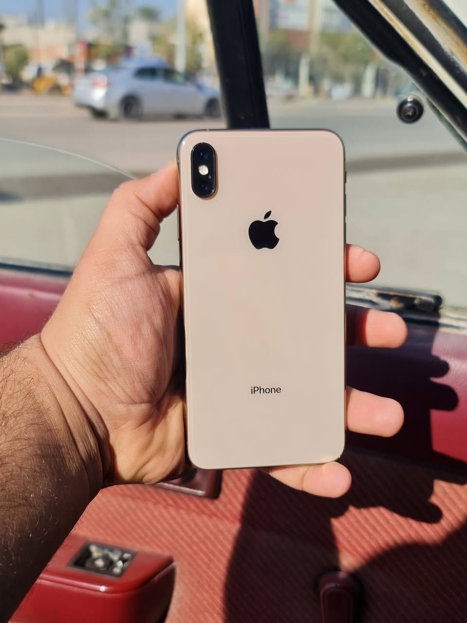 XS MAX. ايفون اكس ماكس اس
للبيع او للمراوس 
ذاكره 256 الجهاز جديد مبدل شاشه فقط المكان بعقوبة للستفسار الإتصال على الرقم ***********
