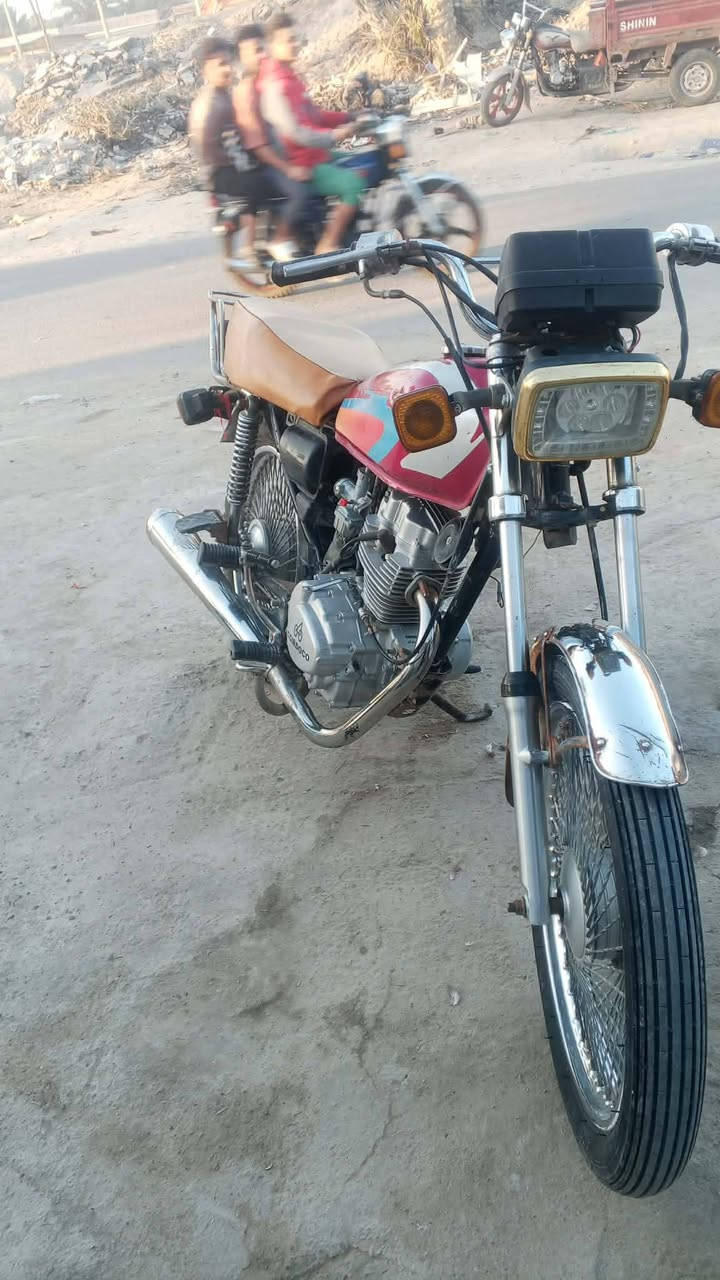 سلام عليكم دراجه للبيع مديل 20 كلك كلك السعر 250 وبيه مجال حاك الجيه ***********
