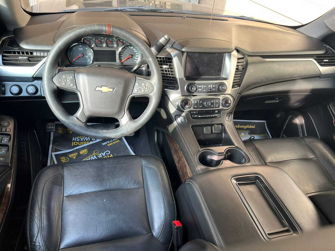 تاهو موديل 2019  ) امريكي اعلى مواصفات  فورويل سلايد ماشيه 93000ميل
حالة السيارة ممتازه صيانه 100% 
‎المواصفات:
‎فول مواصفات 1/1
‎8V 5.3 محرك
‎سلايد (فتحة قمارة)
‎كراسي جلد 
‎كراسي كهرباء
‎كراسي خزن(ميموري)
‎كراسي تدفئة+تبريد
‎كراسي خلفيه كهرباء
‎كراسي خلفيه تدفئة
‎تبريد خلفي شاشه
‎رادار
رادار جانبي
نظام الحفاض على مسار السيارة
قيادة ذاتيه
‎كروس سرعه
‎خمس بصمات
‎فول تحكم استيرن(جهتين امامي+جهتين خلفيل
‎استيرن كهرباء
‎استيرن تدفئة
‎شاشه عرض الأعطال 
‎صندوق كهرباء(شفط)
‎فتح صندوك تلقائياً عن طريق القدم
‎دبل گير(عادي+اوتوماتيك)
‎دبل حساس(امامي+خلفي)
‎نظام تحكم بمستوى الضوء الداخلي
‎مانع تزحلق
‎پدل كهرباء (تحكم كهربائي بالبريك و البنزين)
‎نظام فتح الابواب لاسلكياً
‎فورد ويل
‎شاشه اماميه كبيرة اصلية
‎كامره خلفيه 
‎تشغيل عن بعد
‎قاصة سرية
‎اشارة بالمري
‎مري كهرباء(شفط)
لايت LED
LED امامي
سيتم صوت ماركة BOSS
رقم ومكان السيارة اربيل  
السيارة معموله ppf
دعامية فقط صبغ موضحة بصور الحادث والسونار
السعر37000 بيه مجال 
بغداد السيدية تلفون ***********
