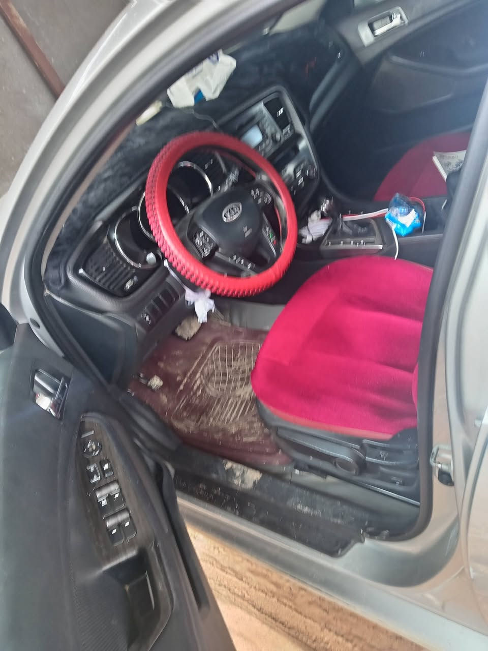 سلام عليكم ورحمة الله وبركاته اوبتيما 2012 وارد كوري مكينه دوش جديده  سياره جديده تبريد تتدفئه جاهزه سياره بيه بس قطعه صبغ جاملغ الخلفي الي وره السايق ولباقي كفاله شرط سونار رقم سليمانيه  دولي شرط تحويل  السعر ٩٥ وبيه مجال العنوان بابل محاويل الاستفسار أكثر الاتصال على هذا الرقم ***********
