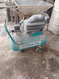 توتل. 50.L.ولثاني ابيعه بس بطل. مكان بغداد بوب الشام يم القوس 07714837...