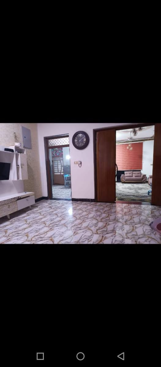 السلام عليكم
بيت للبيع المكان الزراعه خلف شارع اربعين
مساحه 200 متر 
واجهيه 10 
النزال 20 
طابو صرف تحويل مباشر 
طابقين طابق ثاني غرفه 
طابق اول غرفتين ودوانيه وصاله 
وحمامات داخليه 
ومطبخ
الاستفسارا ع رقم ***********
السعر 235وقابل للتفاوض
