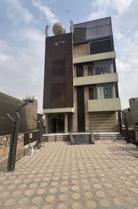 للبيع – بناية تجارية 📍 الدورة – كرارة – حي دجلة (نزلة مجسر الرابط بين ...