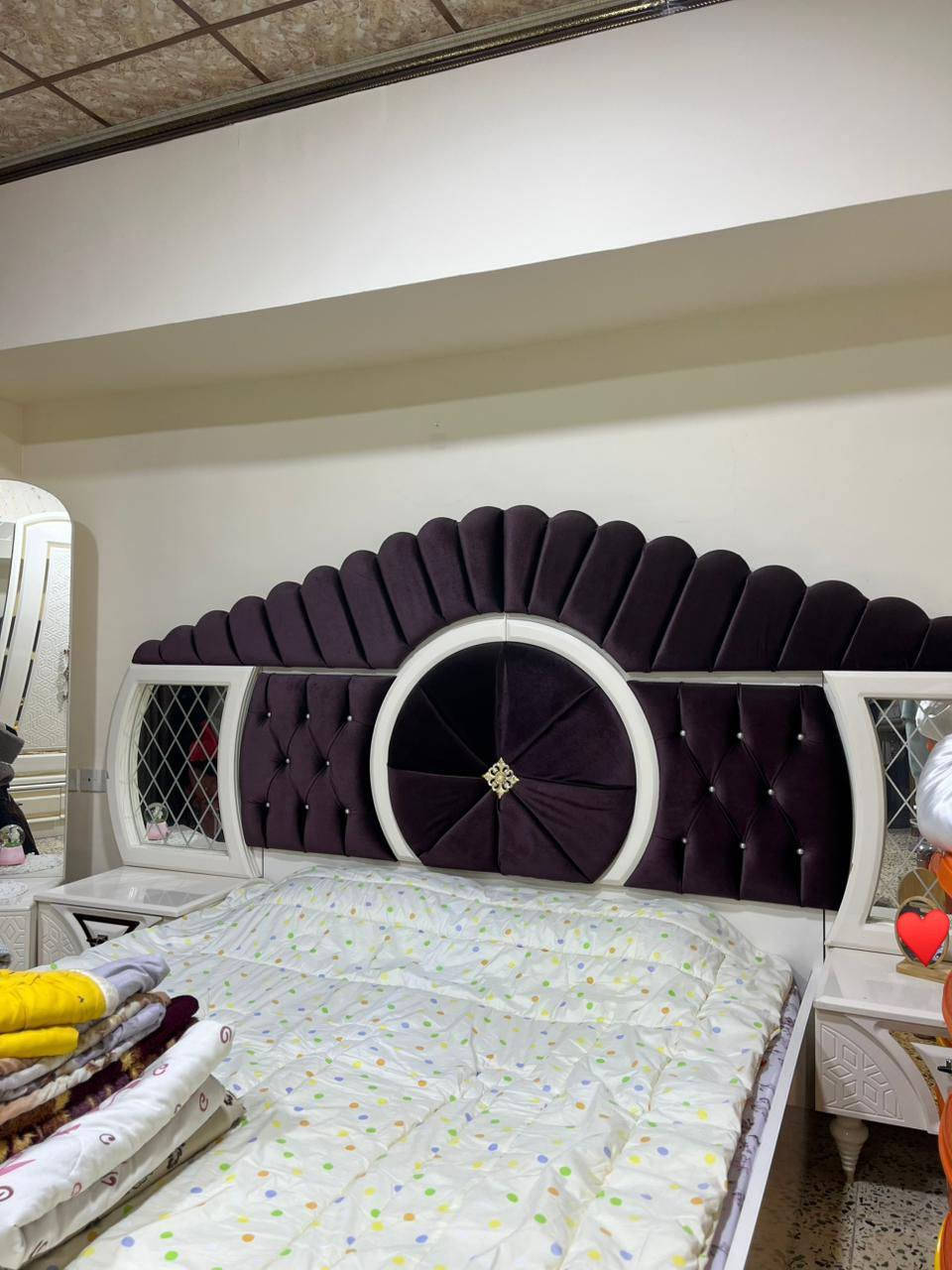 غرفه نوم تركيه جديده للبيع
عدد القطع 7 المكان الموصل لمعرفه السعر الاتصال على الرقم ***********وشكراً♥️.
