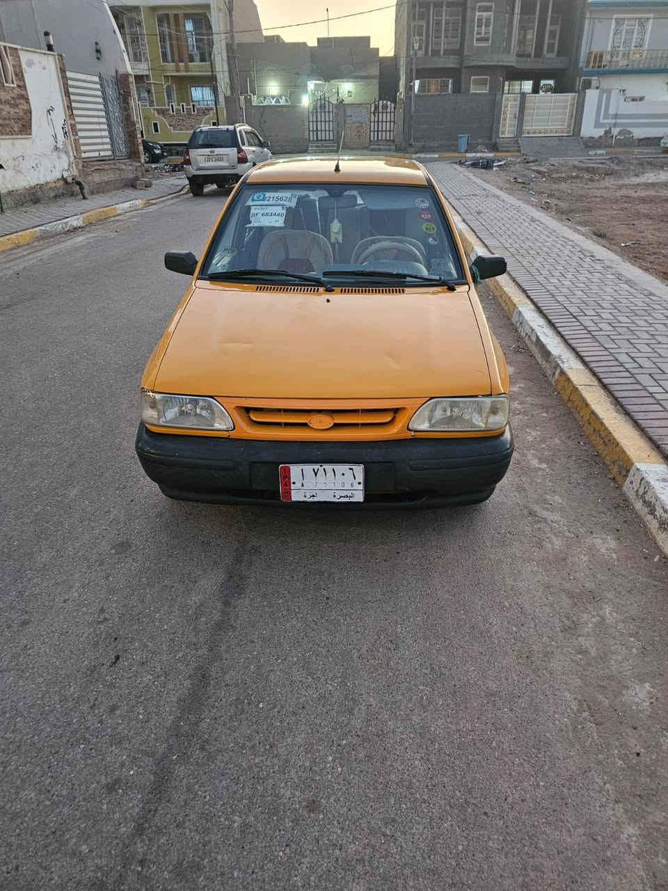 سايبة موديل 18 
جاهزة من كهربائيات 
من حدادية
من باتري وتخم تاير جديد
السيارة كل نظيفة 
المكان الديوانية حي الجامعة 
***********
السعر 36 وبيها مجال قليل. 
بيها رشات صبغ بالهلال الخلفي مال سائق والصدر . .
