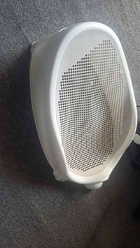 كرسي حمام • للبيع