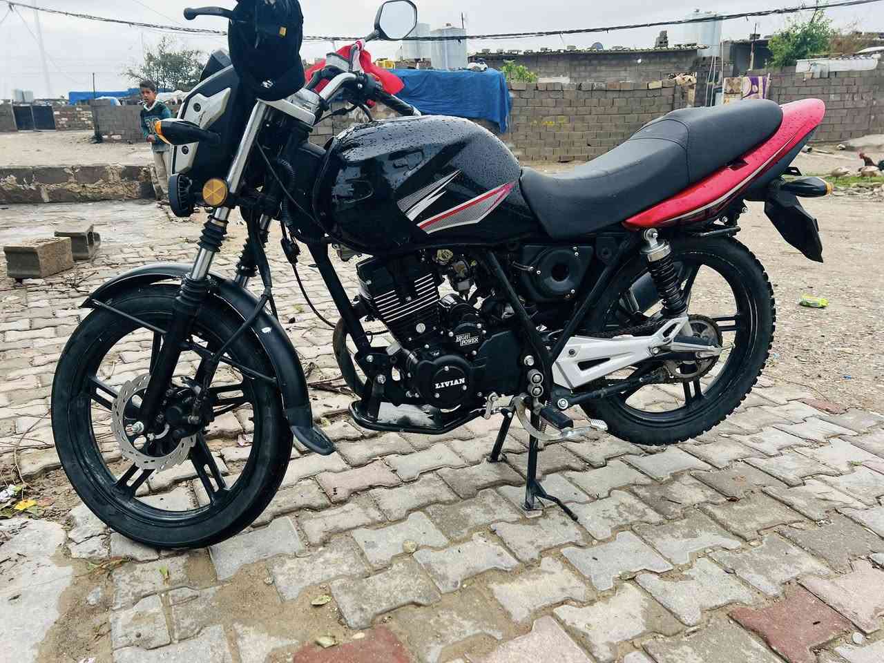 السلام عليكم لافين للبيع موديل 2020محرك ما مفتوح دراجه كلهاع بلاد  نضافه فوول ما بيها اي نقص سعرها 500 وبيها مجال شي قليل الشراي يتصل ***********
