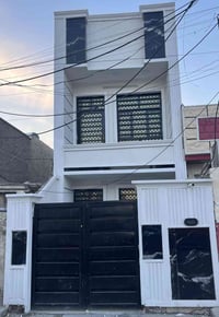 مشتمل ٧٥ متر طابقين ٣ نوم  بناء جديد منطقه الظباط  على شارع عشرين   ——...