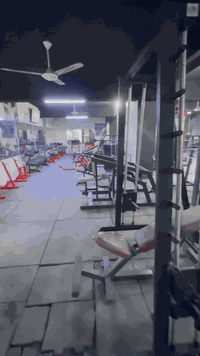 قاعه متكامله للبيع في بغداد للأستفسار على الرقم ***********
