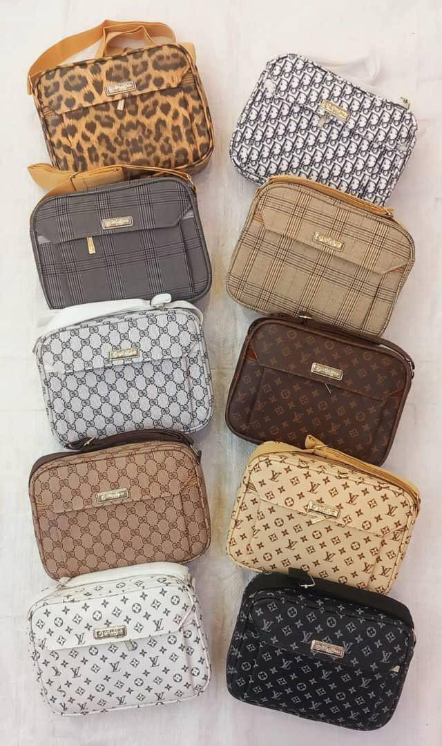 🛍️ عروض رمضان على الجنط وصلت!
تخفيضات قوية على كل الموديلات

لفتره محدوده 

 سعر مفرد 5 الاف

❄️سعر موديل الصغير 36الف درزن

❄️سعر موديل الكبير 42 الف درزن

احجز هسه قبل النفاد 📩

للتواصل 

***********

https://t.me/bagswoman7
