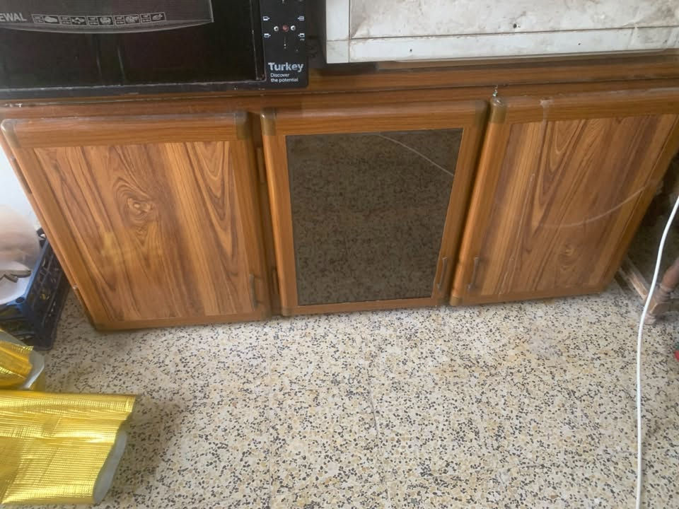 ميز٦٠بي مجال ملحق ثلاث ابواب 35بي مجال بسيط فرن40بي مجال بسيط ***********
