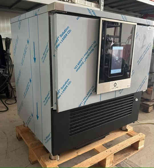 مساء الورد والياسمين و الخير⚘️
افضل صاعقات و حافيضات الايسكريم من الشركات ايطالية 🇮🇹  
موديل حديث 
Valmer  ❄ Polaris ❄ Hiber  ❄ 
نرحب بكم بمدينة السليمانية
التفاصيل
*********** 
WhatsApp: 00393899265052
