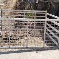 دولاب ٤ أبواب • للبيع • قەڵادزێ السليمانية