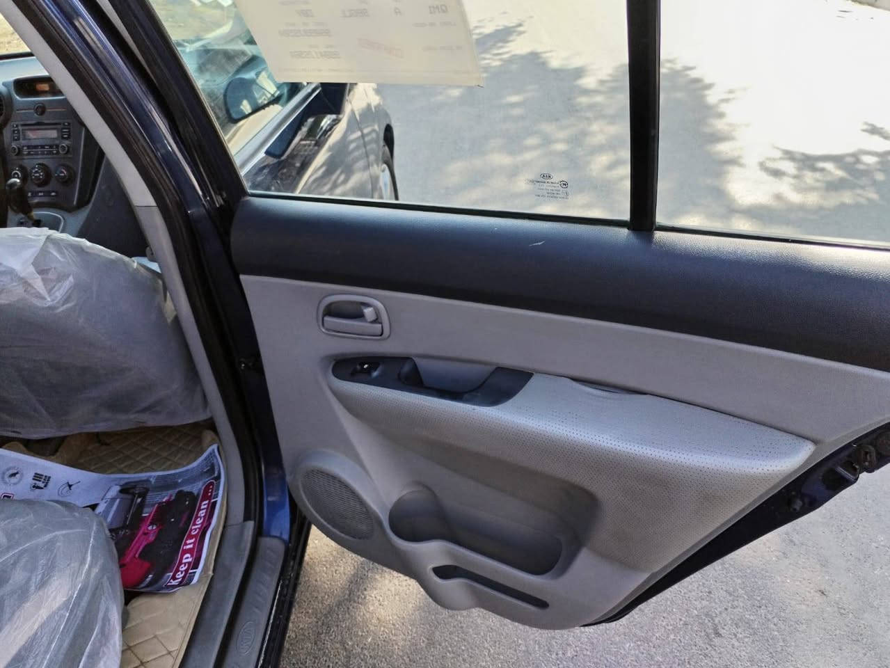 السلام عليكم
كيا روندو موديل، 2008 كير اوتوماتيك محرك 3000 بلاد حجم 6 سلندر تبريد ثلج قطعتين كلشي بيها شغال وعل وضع الشركه وجاهزه للاخير سنويه مشروع وطني لغايه 2028 سعرها 87 ومكانها بغداد شارع فلسطين للاتصال *********** 
غير متواجد عالفيس اتصال فقط
