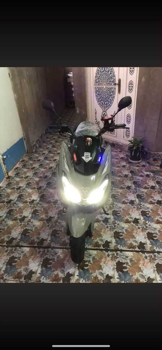 دراجة للبيع ب300 وبيها مجال مكاني بعقوبة على خريسان الشراي يتصل مامتواجد ع الفيس وهذا رقمي ‭***********‬
