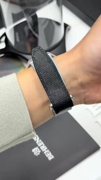 ساعة يد • بدون وصف