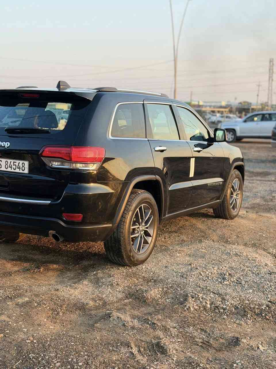 جيب 2020 فول مواصفات بيع او مراوس
صبغ مكانات ابيع عام شرط بدون دواخل صور الحادث مرفقة 
سيارة كفالة لغود وتكم وشواصي وكير ومحرك وتراي وصدر وتبريد كلة لك شركة
هزة وسنوية ورقم جديد وباسمي 
السعر 165 $ وبيهة مجال بسيط 
العنوان جديدة الشط قرب مرور الحسينية
***********
