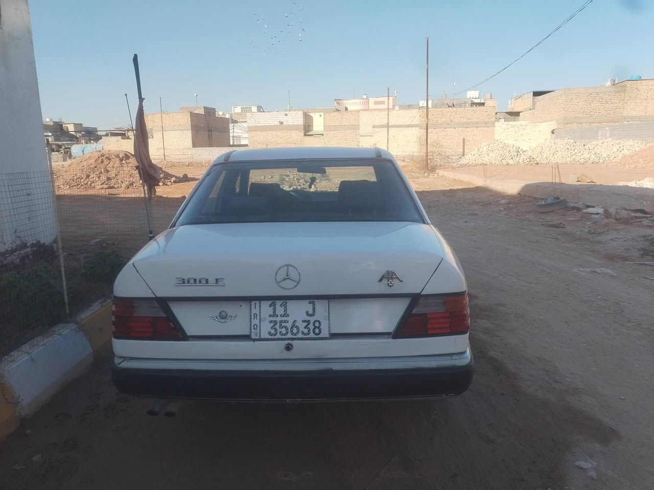 السلام عليكم
مرسيدس دب موديل ٩٠ رقم بغداد ابأسمي السنويه لل٢٠٣٠ مكينه ٢٥٠٠ غرفه جديده منضومة تبريد عل باتري لايتات زنون السعر ٦٨ ورقه  بيع او مراوس للاستفسار الاتصال على الرقم ***********
