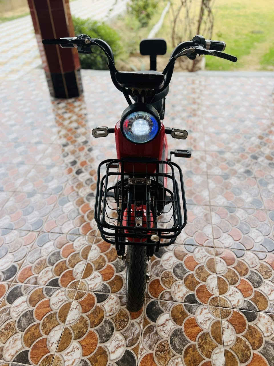 سلام عليكم
موطور شحن للبيع حجم16

بطاريات مبدلات جدد 

بصمه وكرت وسويج يشتقل

بريك خلفي وامامي

اشاير شقالات 

230وبي مجال حك الجيه

الرقم ***********
