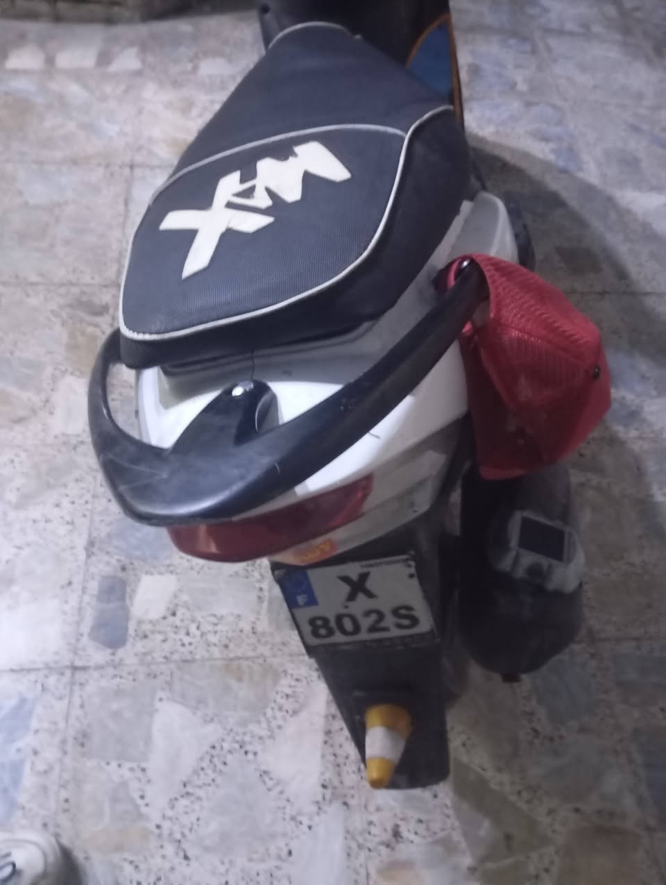 سلام عليكم مكس عدله البيع مستعجل على بيعته والله متوازي سعر 550وبيه مجال جيب وياك عشر فيترجيه خلي يفحصوه برغي ما مفتوح


**إذا كنت صاحب هذا الإعلان وتريد حذفه لأي سبب، رجاءا أرسل رسالة إلى الدعم الفني**