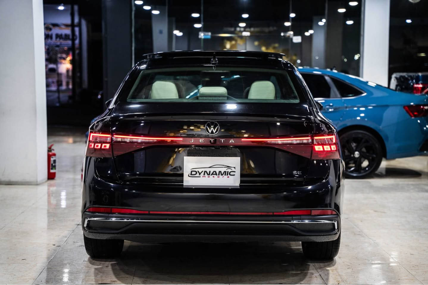 2025 VOLKSWAGEN JETTA SE بانوراما🔥🔥🔥
سعر : 🔥🔥
موديل :2025
مواصفات : SE
محرك : 4 سلندر
وارد : امريكي
عداد : 20,000ميل
صبغ : ٢  قطعة بجم كبس
ارباك : كل شركة سليم ✅✅
رقم : ( موقط) ( كاتي)
ناونيشان هةولير جادةي حديد و خشب پيشنگاي دايناميك موتورز
بو زانياري زياتر پةيوةندي بكةن بة وتس اب
*********** 
============ أربيل, العراق
