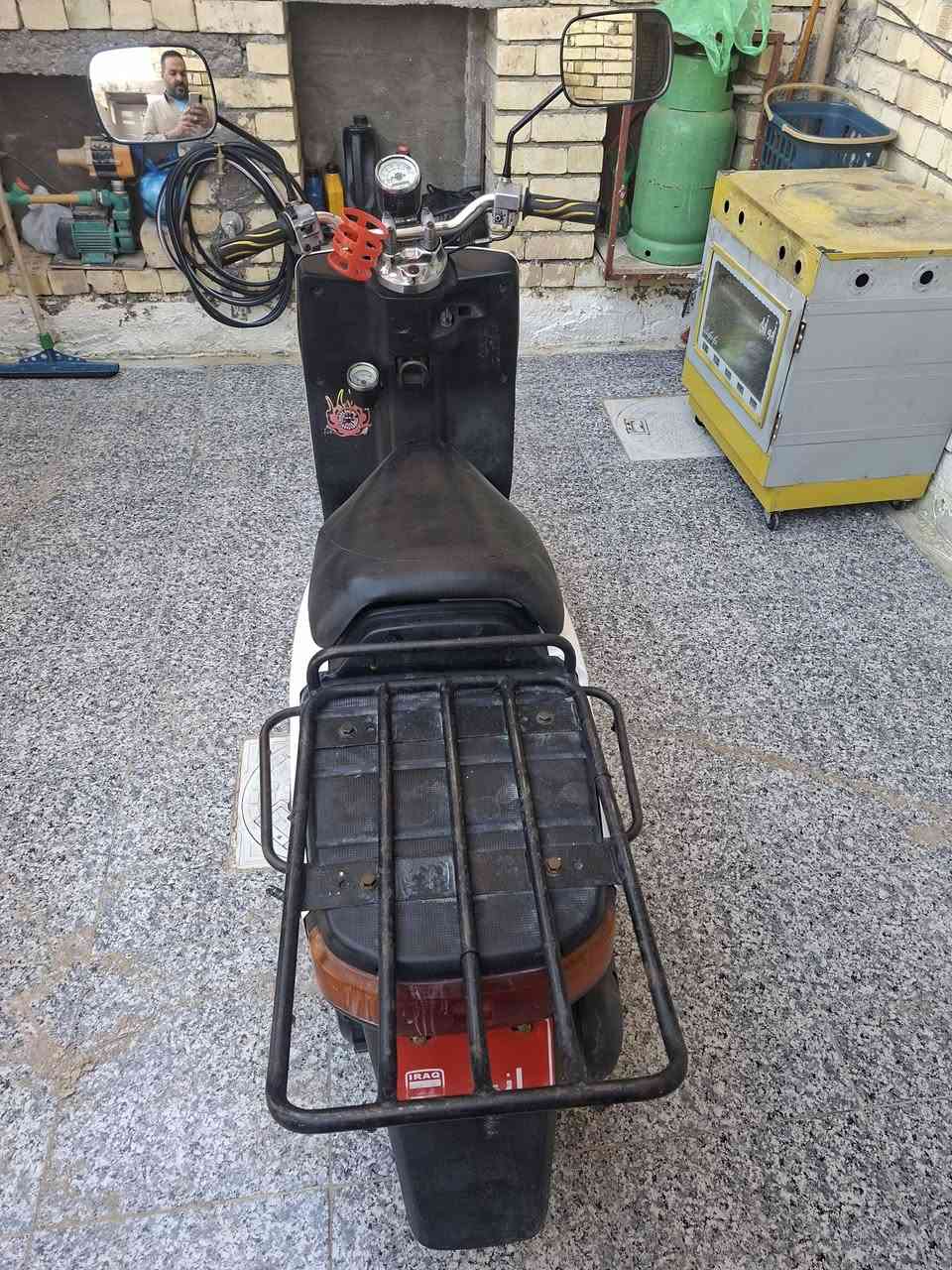 دراجه يوماها بيكم للبيع دراجه نضيفه مكاني فلوجه السعر ٤٥٠ وبيها مجال رقم الهاتف*********** رقم كورك ***********
